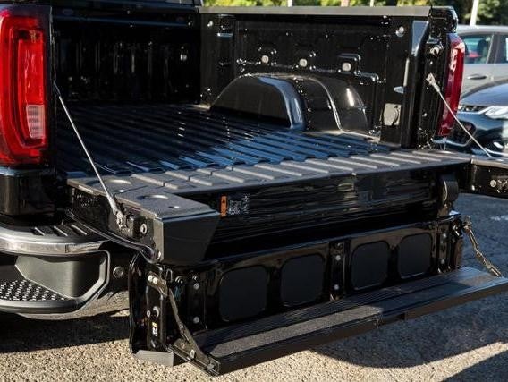 GMC Sierra back box